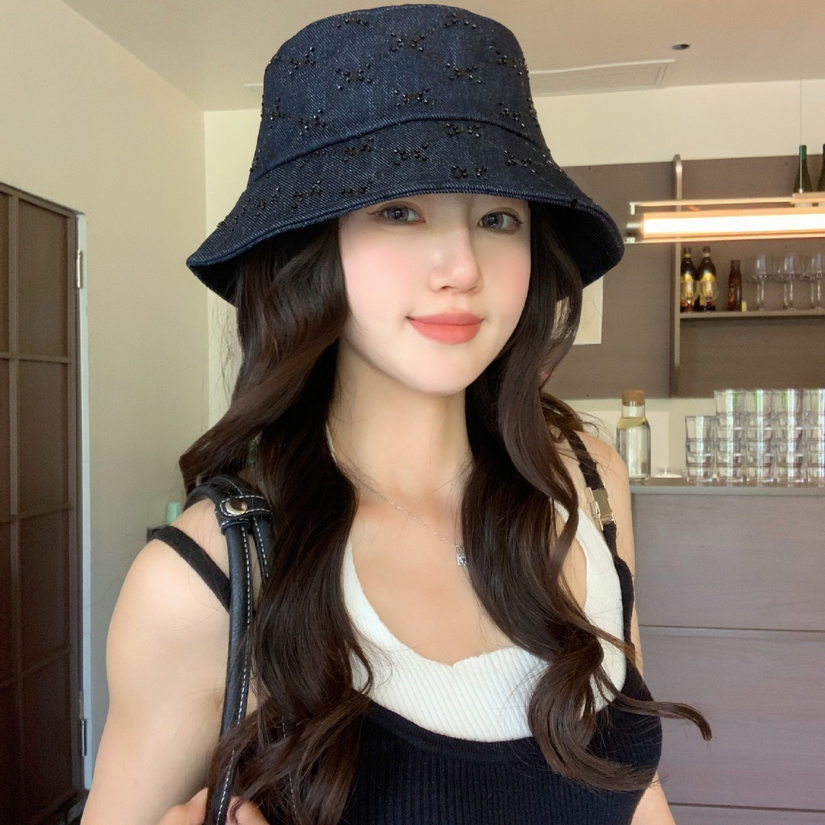Wholesale High-Quality Plaid Sequin Beaded Denim Fashion Versatile Fisherman Hat Women's High-End Sunshade Counter New